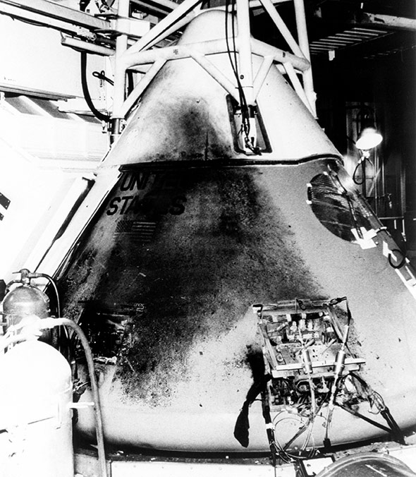 Das verkohlte Modul der Apollo 1