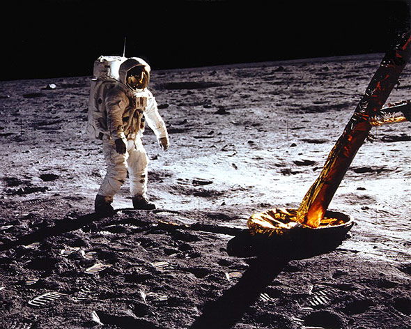 Aldrin an der Landefähre - die Zeit auf der Oberfläche war nur kurz.