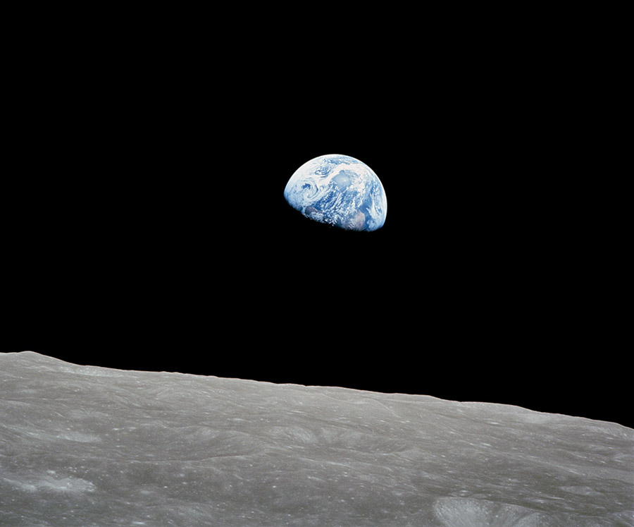 <span class="img-caption">Earthrise: Dieses berühmte Foto der über dem Mond aufgehenden Erde machten Astronauten der Apollo-8-Mission.</span> <span class="img-copyright">© NASA</span>