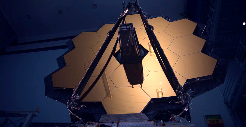 Mit einem Durchmesser von 6,50 Metern ist der 18-teilige Spiegel des James-Webb-Teleskop der größte je ins All gebrachte. © NASA/GSFC