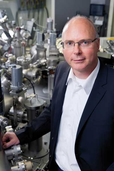 Experimente im Vakuum: Dr. Michael Rohwerder