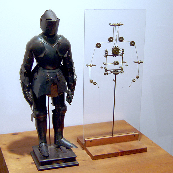 Anhand von Zeichnungen nachgebautes Modell von Leonardos „Roboter“ auf der Austellung „Leonardo da Vinci. Mensch - Erfinder – Genie“ in Berlin