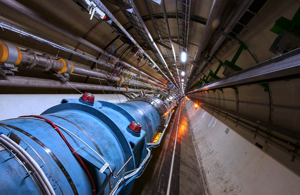 Der Teilchenbeschleuniger LHC hätte eigentlich schon längst supersymmetrische Teilchen finden müssen. <span class="img-copyright">© CERN</span>