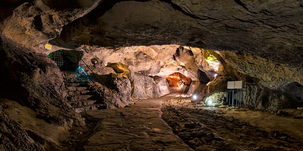 Bacho-Kiro-Höhle