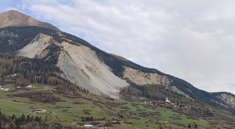 Schweiz-Schwerer-Bergsturz-steht-bevor