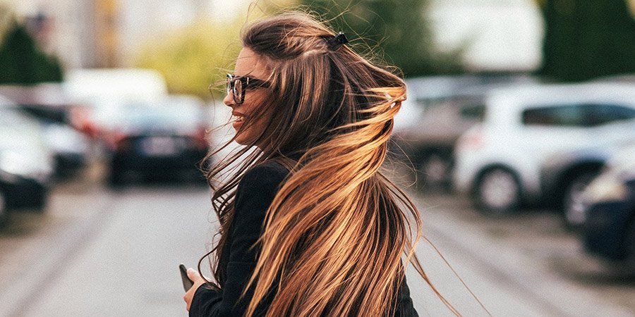 Luftschadstoffe Machen Die Haare Kaputt Organische Schadstoffe Schadigen Die Feinstruktur Und Fordern Uv Schaden Im Haar Scinexx De