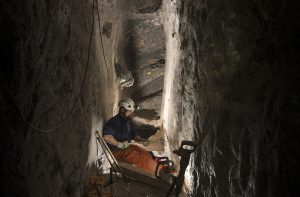 Archäologe im Salzbergwerk