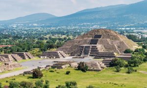 Pyramiden von Teotihuacan