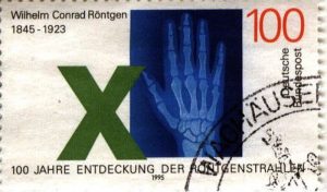 Briefmarke anlässlich des 100. Jubiläums der Entdeckung der Röntgenstrahlen